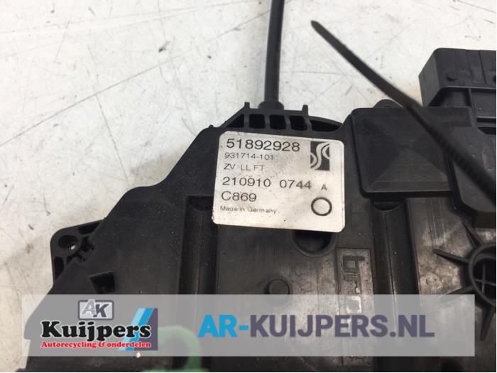Deurslot Mechaniek 4Deurs links-voor - Fiat Punto Evo