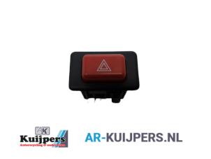 Gebruikte Alarmlicht Schakelaar Mitsubishi Pajero Hardtop (V1/2/3/4) 2.8 TD ic Prijs € 10,00 Margeregeling aangeboden door Autorecycling Kuijpers
