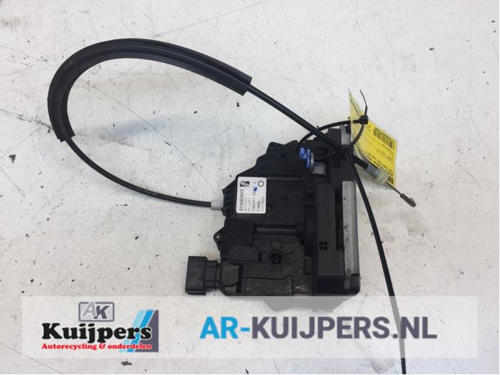 Deurslot Mechaniek 4Deurs rechts-voor - Fiat Punto Evo