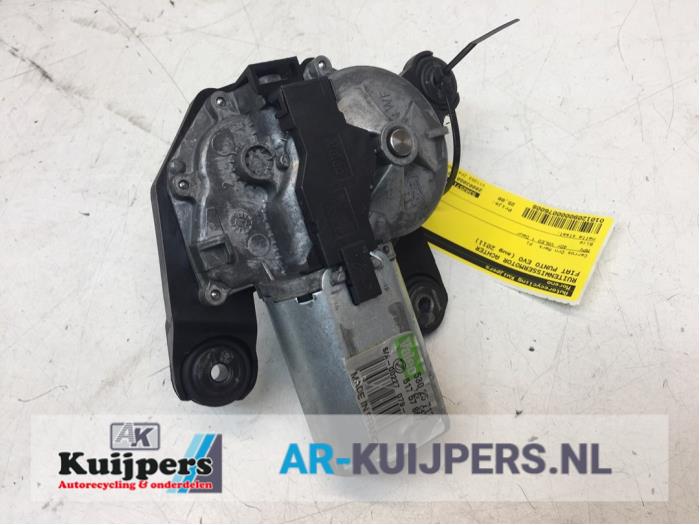 Ruitenwissermotor achter - Fiat Punto Evo