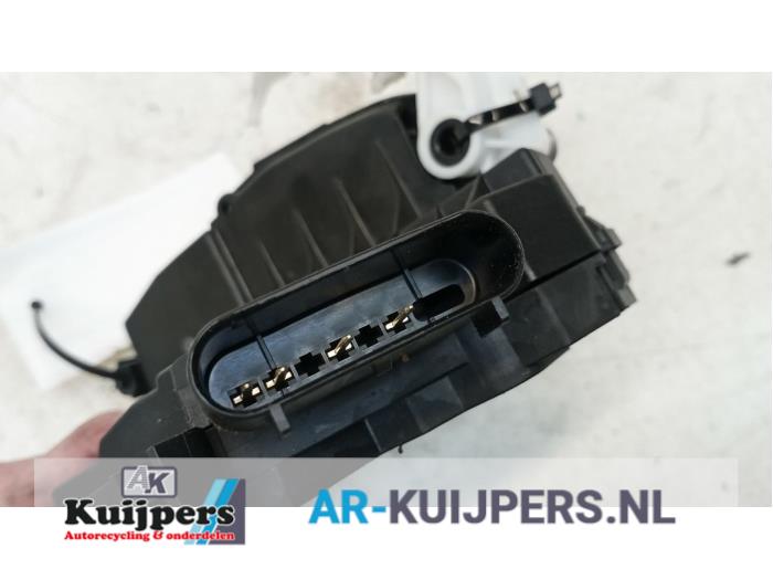 Deurslot Mechaniek 4Deurs links-achter - Ford Focus