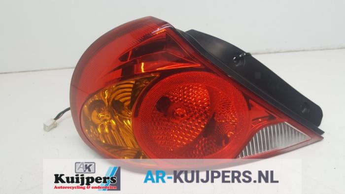 Achterlicht links - Kia Mentor