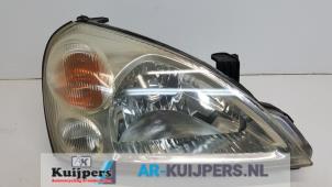 Gebruikte Rechter Koplamp Suzuki Liana (ERC/ERD/RH4) 1.6 MPi 16V Prijs € 39,00 Margeregeling aangeboden door Autorecycling Kuijpers
