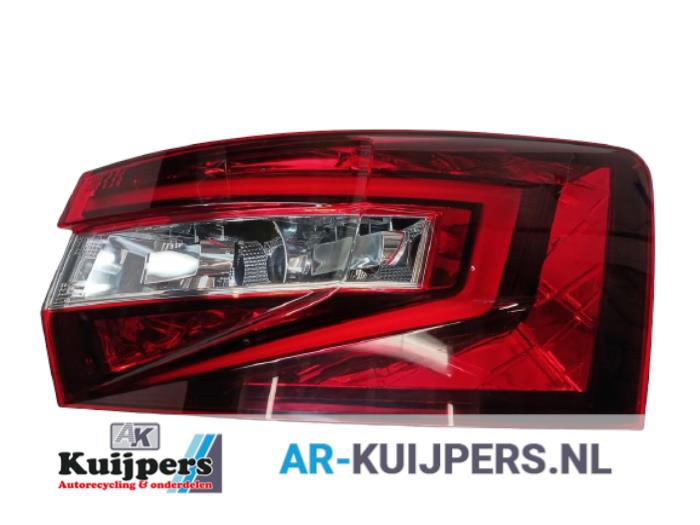 Achterlicht rechts - Skoda Superb