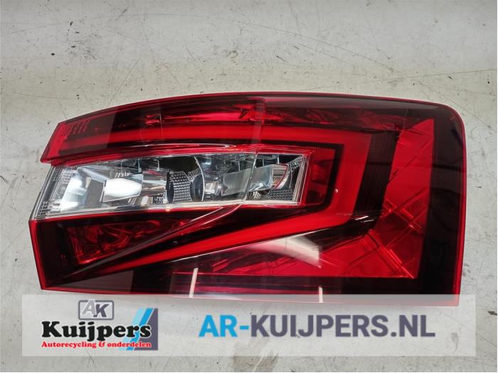 Achterlicht rechts - Skoda Superb