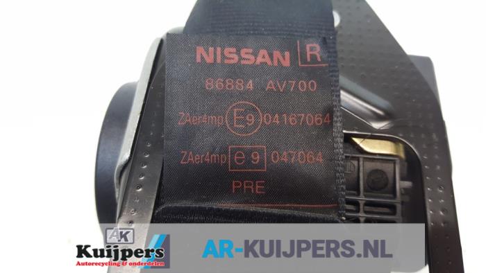 Veiligheidsgordel rechts-voor - Nissan Primera