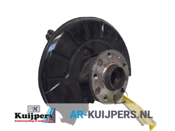 Fusee rechts-voor - Volkswagen Golf