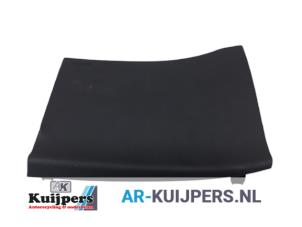 Gebruikte Airbag knie links Peugeot 308 (4A/C) 1.6 16V THP 150 Prijs € 85,00 Margeregeling aangeboden door Autorecycling Kuijpers
