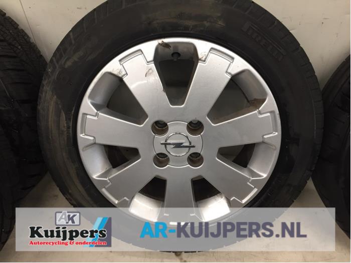 Velgen set + winterbanden - Opel Meriva