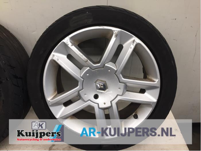Velgen set + banden - Renault Laguna