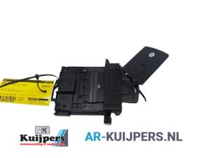 Gebruikte Kaartlezer (slot) Renault Koleos I 2.5 16V Prijs € 95,00 Margeregeling aangeboden door Autorecycling Kuijpers