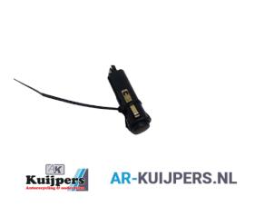 Gebruikte Gevarenlicht Schakelaar Saab 9-5 (YS3E) 2.3t 16V Prijs € 15,00 Margeregeling aangeboden door Autorecycling Kuijpers