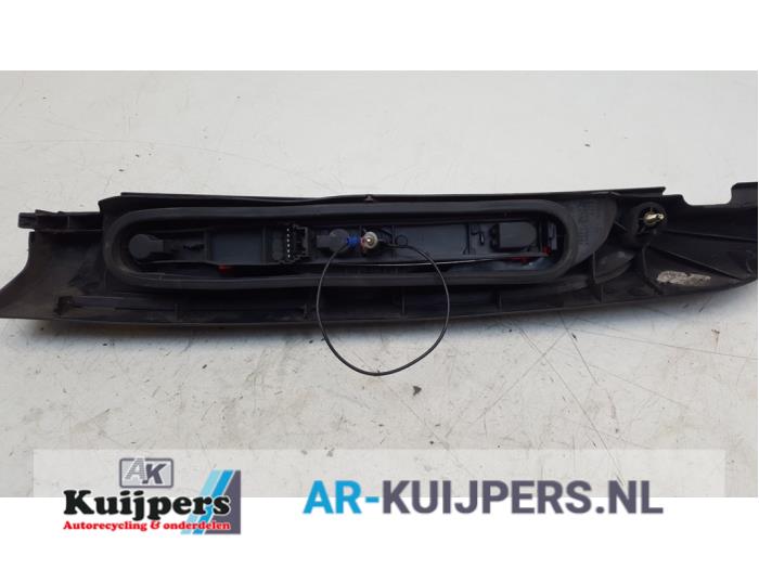 Achterlicht links - Nissan Kubistar