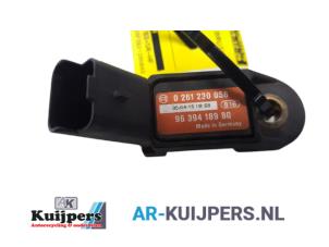 Gebruikte Map Sensor (inlaatspruitstuk) Peugeot 407 SW (6E) 1.8 16V Prijs € 15,00 Margeregeling aangeboden door Autorecycling Kuijpers