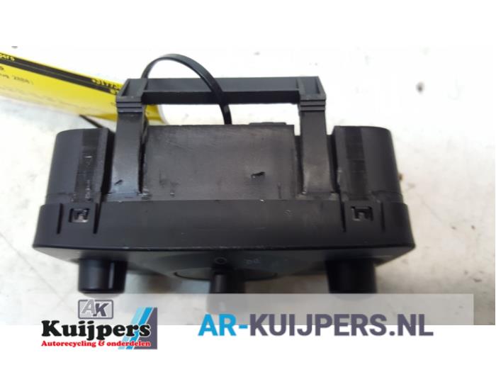 Licht Schakelaar van een Ford Mondeo IV Wagon 1.8 TDCi 125 16V 2008