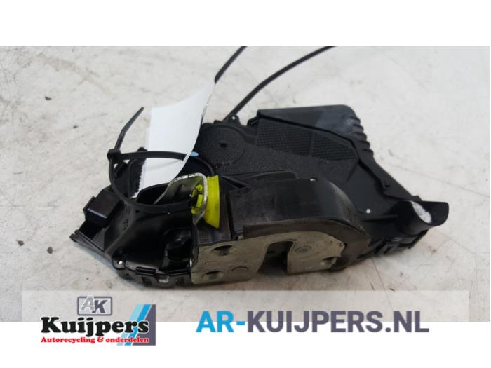 Deurslot Mechaniek 4Deurs links-voor - Toyota Yaris