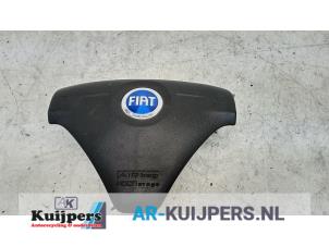 Gebruikte Airbag links (Stuur) Fiat Croma (194) 2.2 MPI 16V Prijs € 25,00 Margeregeling aangeboden door Autorecycling Kuijpers