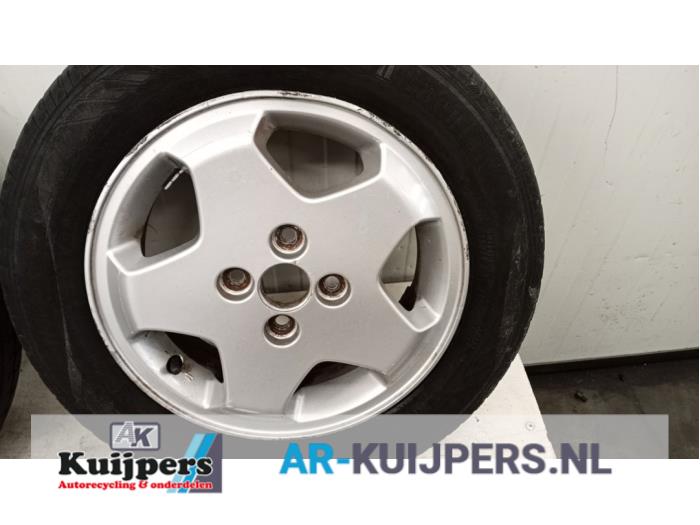 Velgen set + banden - Suzuki Wagon R+