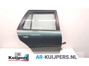 Gebruikte Deur 4Deurs rechts-achter Nissan Primera Estate (WP11) 2.0 16V Prijs € 75,00 Margeregeling aangeboden door Autorecycling Kuijpers