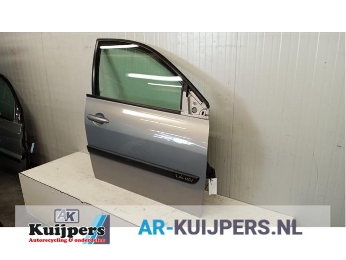 Portier 4Deurs rechts-voor - Renault Megane