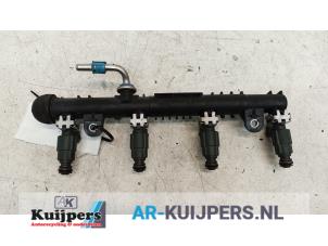 Gebruikte Injector brug Opel Corsa C (F08/68) 1.2 16V Prijs € 15,00 Margeregeling aangeboden door Autorecycling Kuijpers