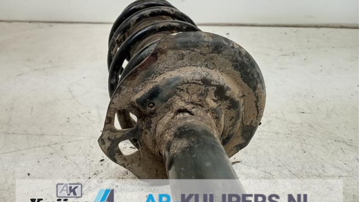 Schokdemperpoot links-voor - Peugeot 107