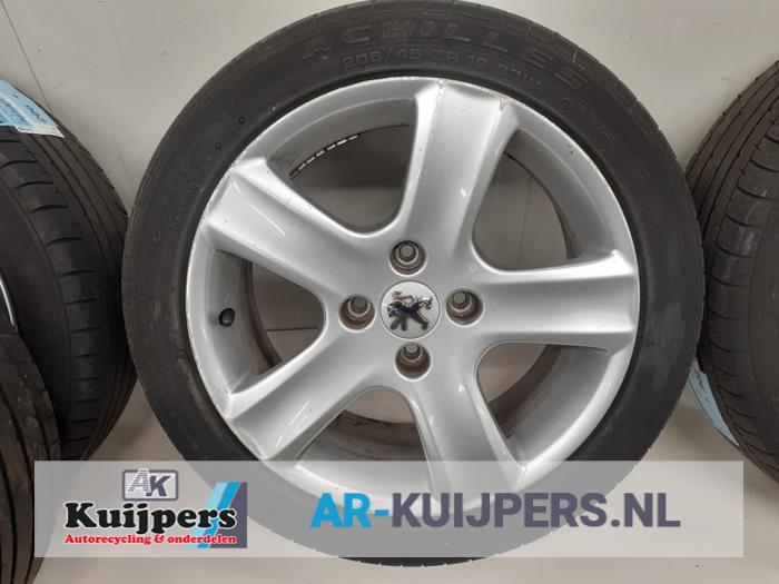 Velgen set + banden - Peugeot 206 PLUS