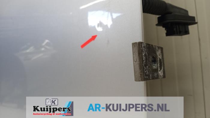 Portier 4Deurs rechts-voor - BMW 5-Serie