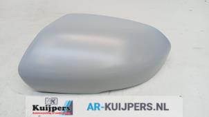 Gebruikte Spiegelkap links Landrover Range Rover Evoque (LVJ/LVS) 2.0 Si4 240 16V 5-drs. Prijs € 25,00 Margeregeling aangeboden door Autorecycling Kuijpers