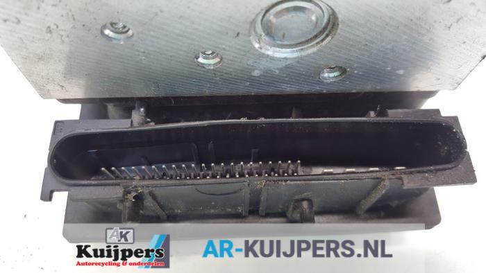 ABS Pomp - Honda FR-V