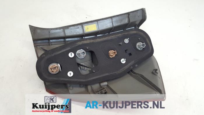 Achterlicht links - Honda FR-V