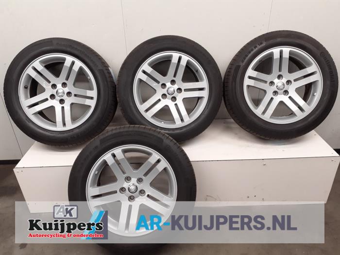 Velgen set + banden - Chrysler 300 C