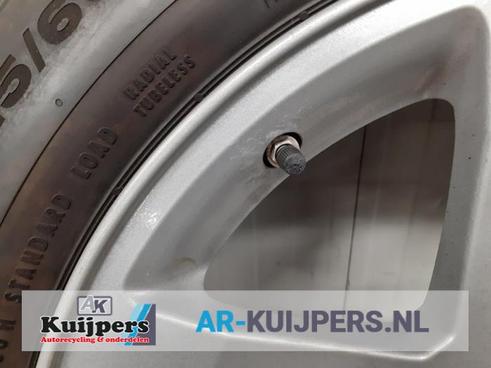 Velgen set + banden - Chrysler 300 C