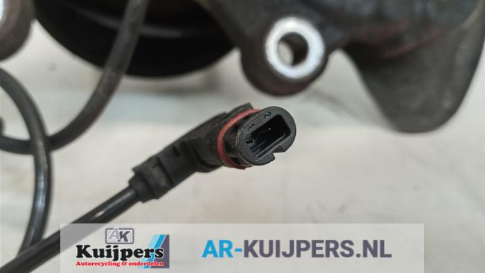 Fusee links-voor - Chrysler 300 C