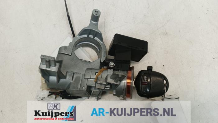 Kontaktslot+Sleutel - Mitsubishi Outlander