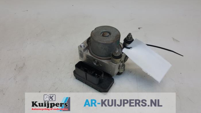 ABS Pomp - Mitsubishi Outlander
