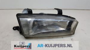 Gebruikte Koplamp rechts Subaru Legacy (BD) 2.5i 16V 4x4 Prijs € 30,00 Margeregeling aangeboden door Autorecycling Kuijpers