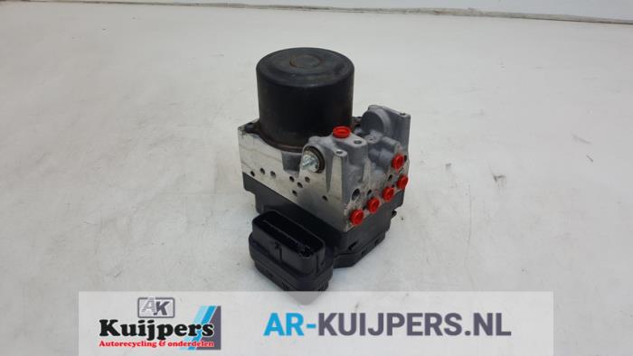 ABS Pomp - Mitsubishi L200