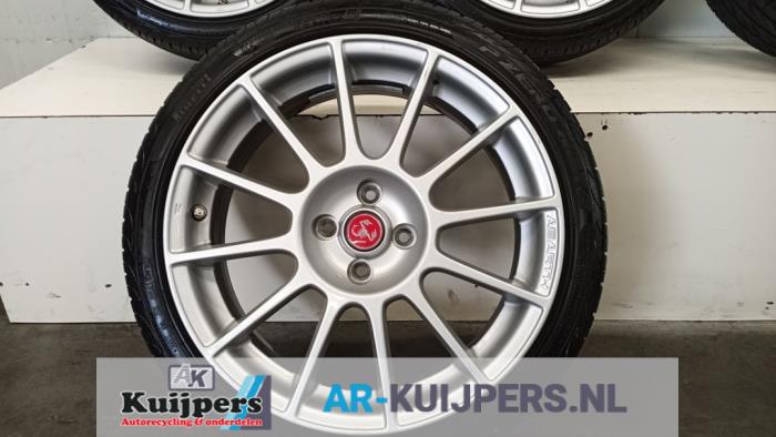 Velgen set + banden - Fiat 500
