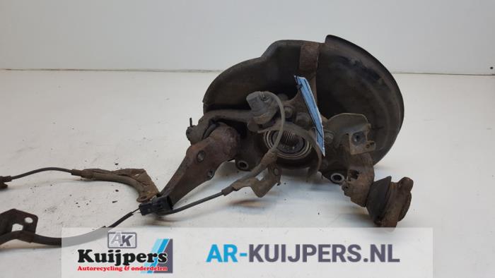 Fusee rechts-voor - Mitsubishi L200
