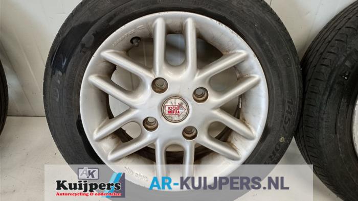 Velgen set + banden - Suzuki Alto