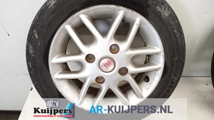 Velgen set + banden - Suzuki Alto