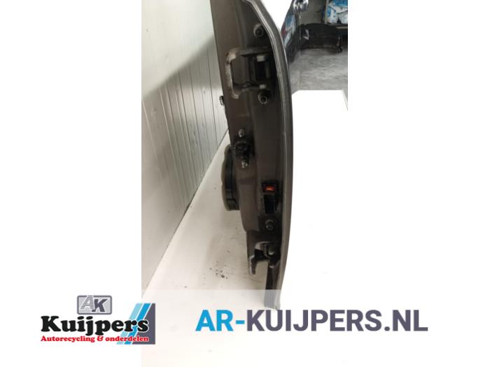 Portier 4Deurs links-voor - Saab 9-3