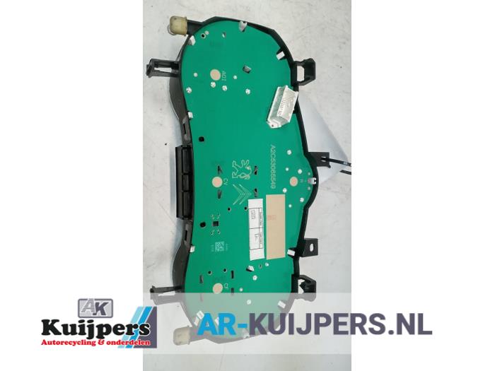 Kilometerteller KM - Peugeot 207