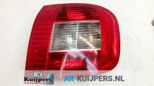 Gebruikte Achterlicht rechts Fiat Multipla (186) 1.6 16V 100 SX,ELX Prijs € 25,00 Margeregeling aangeboden door Autorecycling Kuijpers