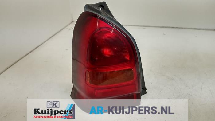 Achterlicht links - Suzuki Alto