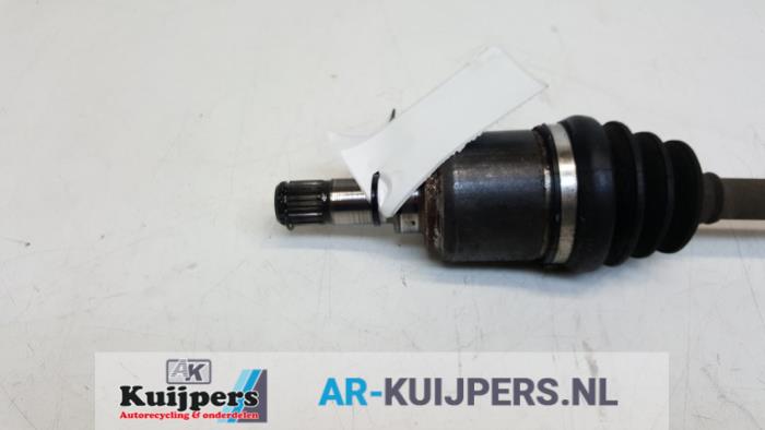 Aandrijfas links-voor - Ford KA