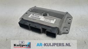 Gebruikte Computer Motormanagement Renault Clio III Estate/Grandtour (KR) 1.6 16V Prijs € 50,00 Margeregeling aangeboden door Autorecycling Kuijpers