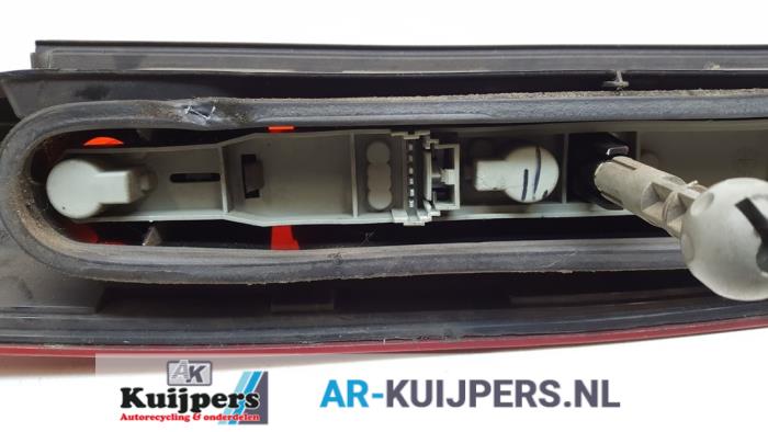 Achterlicht links - Nissan Kubistar