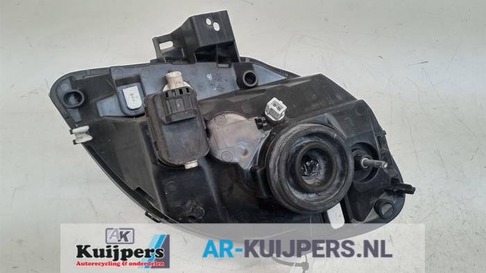Koplamp links - Nissan Kubistar
